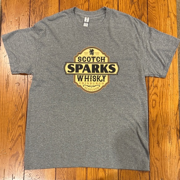 Gildan Gray Scotch Sparks Whisky Tee Shirt - Picture 1 of 4